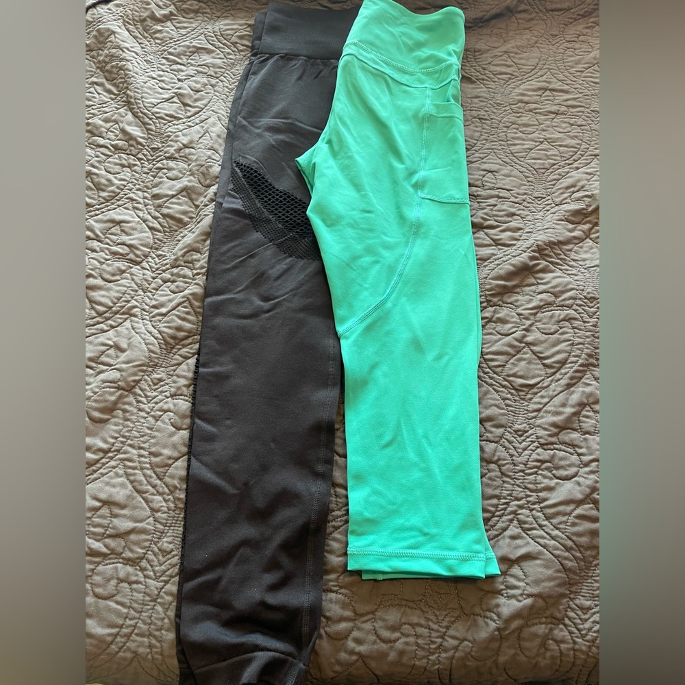 Women's Two-Tone Black and Mint Leggings